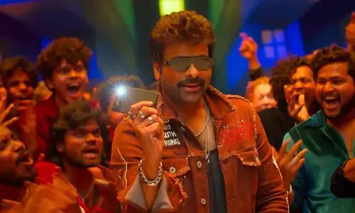బ్లాక్ బస్టర్ కొట్టిన చిరు.. హుక్ స్టెప్ వెనుక ఉన్న స్టోరీ ఇదే