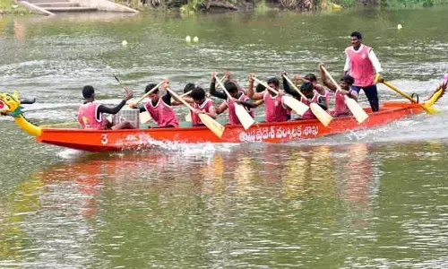 ‘సర్‌ ఆర్థర్‌ కాటన్‌ గోదావరి ట్రోఫీ’ ఆత్రేయపురంలో అట్టహాసంగా సంక్రాంతి సంబరాలు