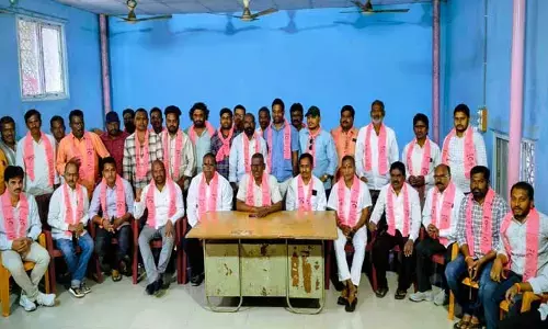 అభివృద్ధి కి ఆమడదూరం లో మందమర్రి పట్టణం : బీఆర్ఎస్ ప‌ట్ట‌ణ‌ అధ్యక్షుడు జె.రవీందర్