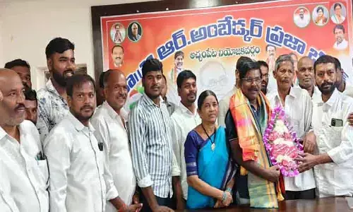 ఎమ్మెల్యే వంశీకృష్ణ‌కు స‌న్మానం