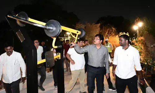 HYD: వ్యాయామ పరికరాలతో పాతబస్తీ చెరువు.. పండగ తర్వాత ప్రారంభానికి సిద్ధం