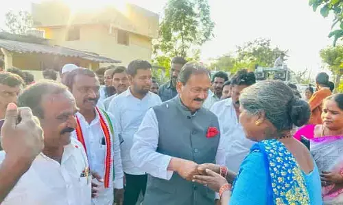 అభివృద్ధిని చూసి కాంగ్రెస్ కు ఓటు వేయాలి :  ప్రభుత్వ సలహాదారు షబ్బీర్ అలీ