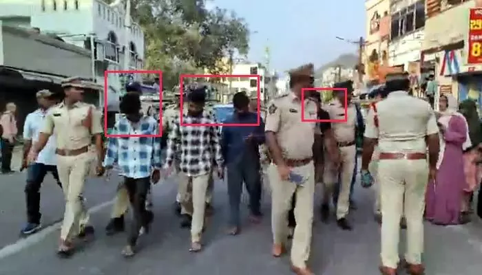 AP : పున్నమి ఘాట్లో కారు బీభత్సం కేసు.. నిందితులు అరెస్ట్ AP : పున్నమి ఘాట్లో కారు బీభత్సం కేసు.. నిందితులు అరెస్ట్