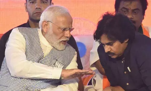 పవన్ కళ్యాణ్‌కు  టైగర్ ఆఫ్ మార్షల్ ఆర్ట్స్ బిరుదు.. అభినందించిన మోడీ