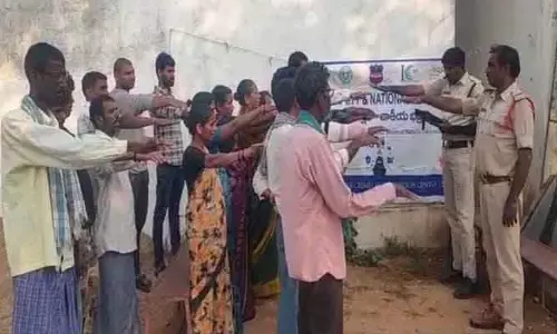కలిసి పనిచేద్దాం .. సైబర్ మోసాలను అరికడదాం
