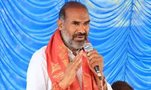 వేములవాడ మున్సిపల్ ఎన్నికల్లో కాంగ్రెస్‌కు అవకాశం ఇవ్వండి: ప్రభుత్వ విప్ ఆది శ్రీనివాస్
