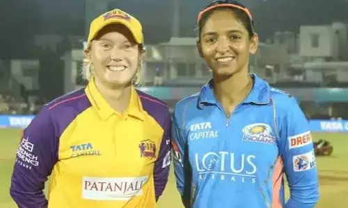 WPL : MI vs UPW.. టాస్ గెలిచిన యూపీ వారియర్స్