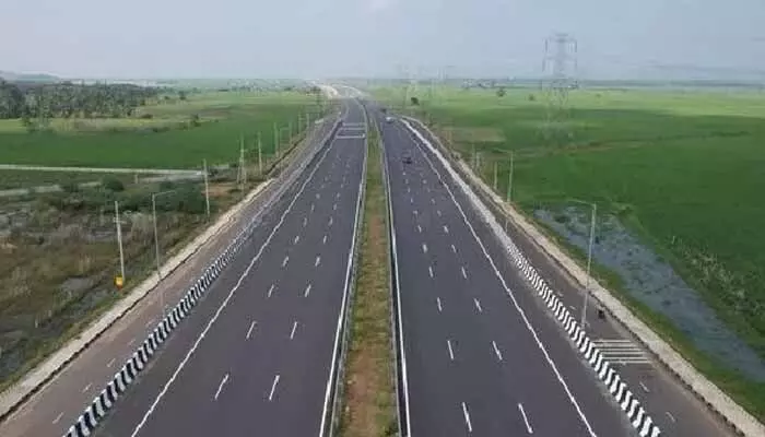 అందుబాటులోకి విజయవాడ వెస్ట్ బైపాస్.. ఈ ప్రాంతాలకు వెళ్లేవారికి ట్రాఫిక్ కష్టాలు తీరినట్లే అందుబాటులోకి విజయవాడ వెస్ట్ బైపాస్.. ఈ ప్రాంతాలకు వెళ్లేవారికి ట్రాఫిక్ కష్టాలు తీరినట్లే