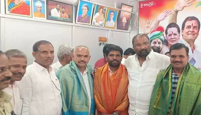 విద్యా వ్యవస్థ పటిష్టతకు పాటుపడుతా : మంత్రి వాకిటి శ్రీహరి విద్యా వ్యవస్థ పటిష్టతకు పాటుపడుతా : మంత్రి వాకిటి శ్రీహరి