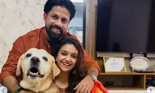 ఫ్యామిలీతో కీర్తి సురేష్ పొంగల్ సెలబ్రేషన్స్.. ఆకట్టుకుంటున్న ఫొటోలు