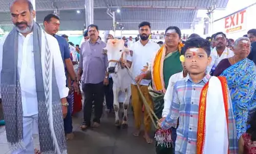 వేములవాడ పర్యటనలో మంత్రి సీతక్క కీలక వ్యాఖ్యలు..