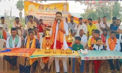 వ‌చ్చే ఏడాదిలోపు క్రికెట్ గౌండ్ ఏర్పాటు చేస్తా :  జాలే నర్సింహారెడ్డి