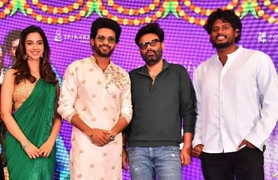 ప్రేక్షకులకు పేరుపేరునా కృతజ్ఞతలు : నవీన్ పొలిశెట్టి ప్రేక్షకులకు పేరుపేరునా కృతజ్ఞతలు : నవీన్ పొలిశెట్టి
