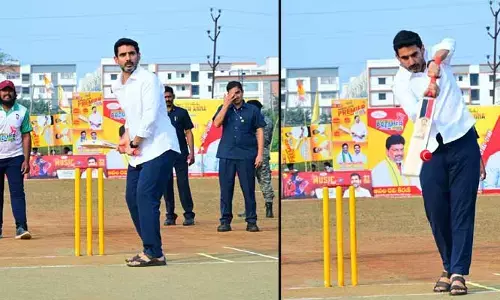మంగళగిరి ప్రీమియర్ లీగ్.. మైదానంలోకి దిగిన మంత్రి లోకేశ్‌.. క్రికెట్‌తో క్రేజీ సందడి