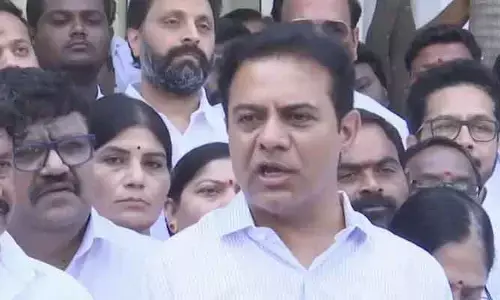 సీఎం తుగ్లక్‌లా నిర్ణయాలు తీసుకుంటుండు.. మాజీ మంత్రి KTR సెన్సేషనల్ కామెంట్స్