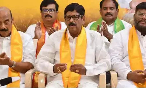 ల్యాండ్ టైటిలింగ్ పేరుతో గత ప్రభుత్వం కుట్ర చేసింది