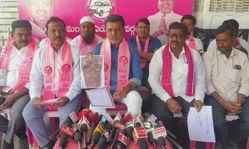 ప్రజల్లో చైతన్యం వచ్చే వరకు పోరాటం చేస్తూనే ఉంటా : మాజీ ఎమ్మెల్యే పుట్ట మధూకర్‌