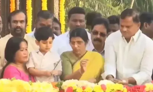 ఎన్టీఆర్ చివరి కోరిక అదే.. ఏపీకి మళ్లీ మంచి రోజులు వస్తాయ్.. లక్ష్మీపార్వతి షాకింగ్ కామెంట్స్