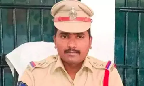 అపరిచిత లింకులను క్లిక్ చేసి మోసపోవద్దు : ఎస్ఐ ప్రవీణ్ కుమార్