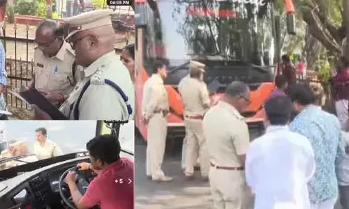 ప్రైవేటు ట్రావెల్స్‌పై కొరడా.. విశాఖలో ఆర్టీఏ తనిఖీలు