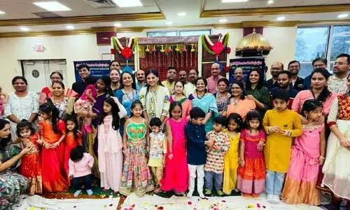 NewYork : అమెరికాలో ఘనంగా సంక్రాంతి సంబరాలు.. భోగి పండ్ల ఉత్సవం నిర్వహించిన నైటా