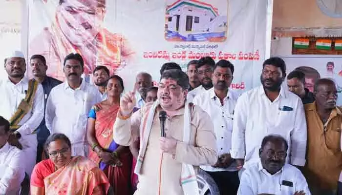 పేదల ఇల్లు.. ప్రభుత్వ బాధ్యత: మంత్రి పొన్నం ప్రభాకర్ పేదల ఇల్లు.. ప్రభుత్వ బాధ్యత: మంత్రి పొన్నం ప్రభాకర్