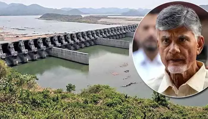 అవన్నీ అబద్ధాలే: సీఎం చంద్రబాబుపై మాజీ మంత్రి సంచలన ఆరోపణలు అవన్నీ అబద్ధాలే: సీఎం చంద్రబాబుపై మాజీ మంత్రి సంచలన ఆరోపణలు