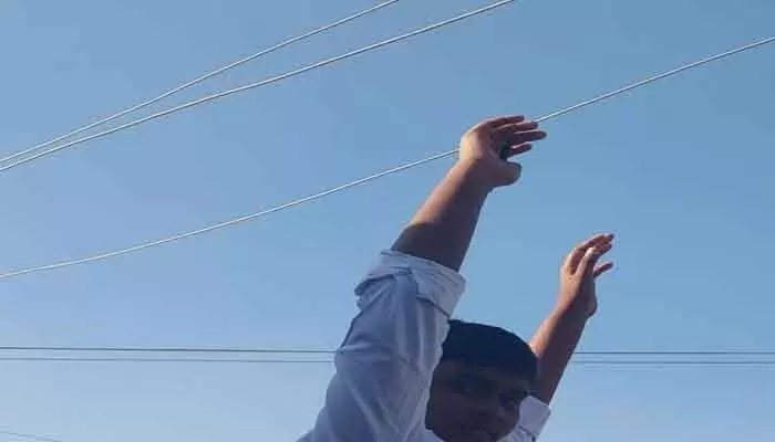 ప్రమాదం సంభవిస్తే కానీ పట్టించుకోరా..? ప్రమాదం సంభవిస్తే కానీ పట్టించుకోరా..?