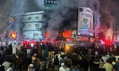 గుల్ ప్లాజాలో భారీ అగ్నిప్రమాదం.. 10కి చేరిన మృతులు, మరో 60 మంది గల్లంతు