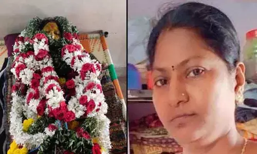 ప‌ని ఒత్తిడి త‌ట్టుకోలేక స‌చివాల‌య ఉద్యోగిని మృతి