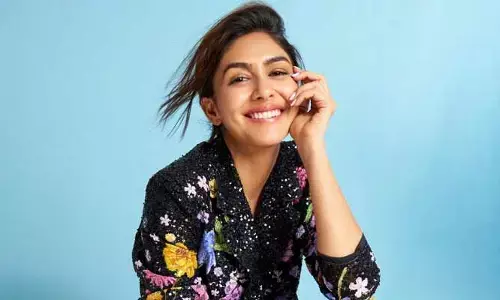 ప్రేమలో పడిన మృణాల్.. ముఖ్యమైన వార్త ప్రకటిస్తానంటూ షాకింగ్ పోస్ట్