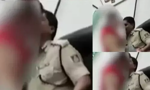 ముద్దులు కౌగిలింతలతో IPS రాసలీలలు.. ఏకంగా ఆఫీస్‌‌నే బెడ్‌రూమ్‌గా మార్చి.. (వీడియో)