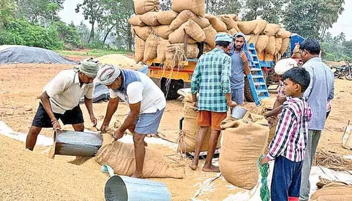 రైతులకు గుడ్ న్యూస్.. ఇకపై సాయంత్రంకల్లా నగదు జమ రైతులకు గుడ్ న్యూస్.. ఇకపై సాయంత్రంకల్లా నగదు జమ