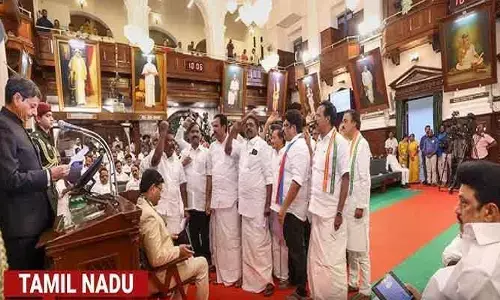 తమిళనాడు అసెంబ్లీ నుంచి గవర్నర్ వాకౌట్.. 13 కారణాలతో లోక్ భవన్ ప్రెస్ నోట్