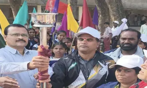 క్రీడలకు సీఎం కప్ తో కొత్త ఊపిరి :  త‌హ‌శీల్దార్ ముర‌ళిమోహ‌న్