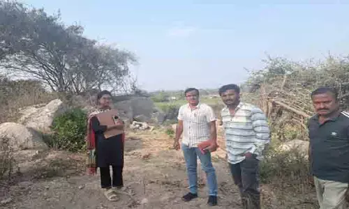 దిశ క‌థ‌నానికి స్పంద‌న..  అక్రమంగా విద్యుత్ వాడకంపై సెస్ అధికారుల కొరడా..!
