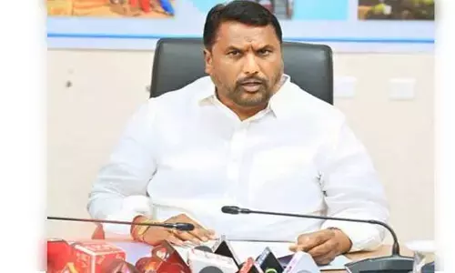 హరీశ్ రావు ముందు సిట్ నోటీసులకు రిప్లై ఇవ్వు