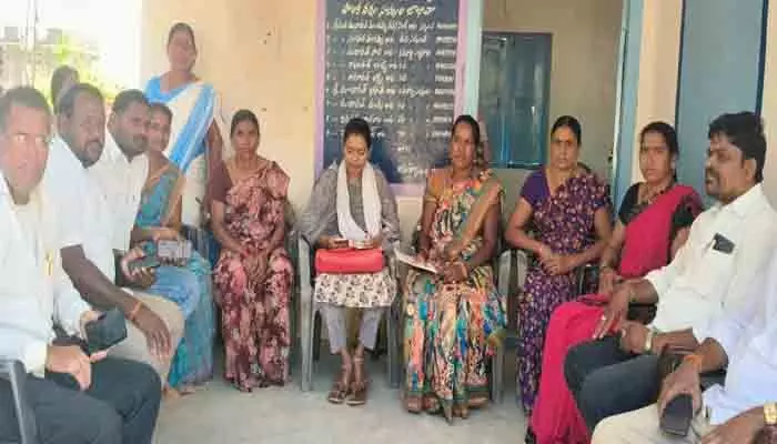 రైతులు తప్పకుండా ఫార్మర్ రిజిస్ట్రేషన్ చేసుకోవాలి : వ్యవసాయశాఖ అధికారి రైతులు తప్పకుండా ఫార్మర్ రిజిస్ట్రేషన్ చేసుకోవాలి : వ్యవసాయశాఖ అధికారి
