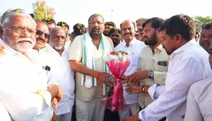వంతెన నిర్మాణం పనులను త్వరగా పూర్తి చేయాలి మంత్రి వాకిటి శ్రీహరి వంతెన నిర్మాణం పనులను త్వరగా పూర్తి చేయాలి మంత్రి వాకిటి శ్రీహరి