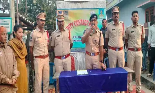 ప్రతి ఒక్కరు పోలీసులకు సహకరించాలి : మ‌ణుగూరు డీఎస్పీ ర‌వీంద‌ర్ రెడ్డి