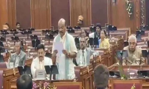 సభకు రాని సభ్యులు వేతనాలు తీసుకుంటున్నారు : స్పీకర్ అయ్యన్నపాత్రుడు