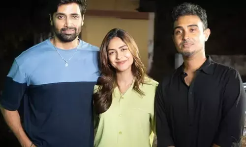 బై బై మృణాల్.. సోషల్ మీడియాలో ఫొటోలు వైరల్