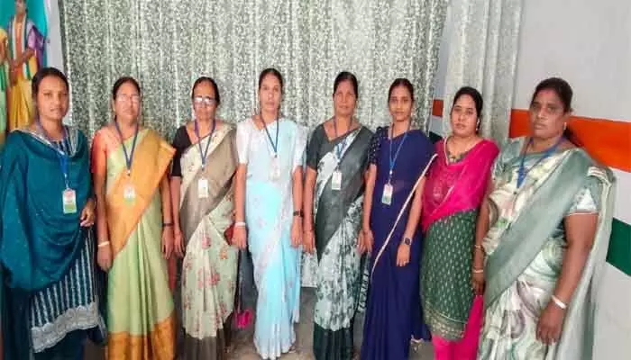 ఇసుక ర్యాంపుల్లో రహదారుల నిర్మాణం ఏ నిబంధన ప్రకారమో..? ఇసుక ర్యాంపుల్లో రహదారుల నిర్మాణం ఏ నిబంధన ప్రకారమో..?