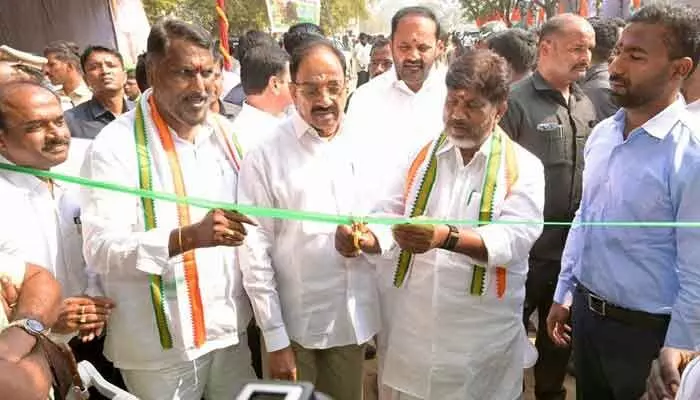 ‘రాష్ట్ర సంపదను ప్రజలకు సమానంగా పంచటమే ప్రభుత్వ లక్ష్యం’: డిప్యూటీ సీఎం భట్టి ‘రాష్ట్ర సంపదను ప్రజలకు సమానంగా పంచటమే ప్రభుత్వ లక్ష్యం’: డిప్యూటీ సీఎం భట్టి