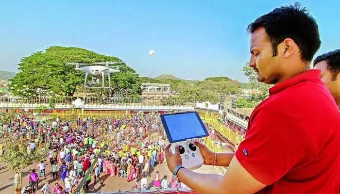 మేడారం జాతరలో AI బందోబస్తు మేడారం జాతరలో AI బందోబస్తు