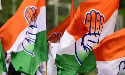 మున్సిపల్స్పై కాంగ్రెస్ రివ్యూ.. ఇద్దరు నేతలతో ఇరకాటం