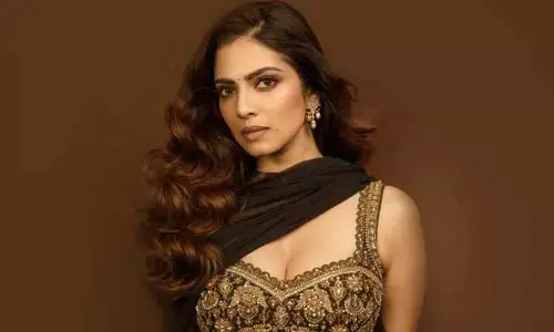 తెలుగు, తమిళ హీరోయిన్లకు నటన రాదు.. దుమారం రేపుతున్న మాళవిక కామెంట్స్