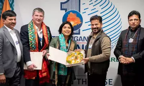 దావోస్‌లో ‘తెలంగాణ రైజింగ్’.. WEF ఎండీ జెరెమీ జర్గెన్స్‌తో CM రేవంత్ భేటీ