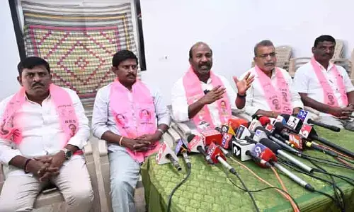 డైవ‌ర్ష‌న్ పాలిటిక్స్ తో ప్ర‌జ‌ల‌ను త‌ప్పుదోవ ప‌ట్టిస్తున్న సీఎం రేవంత్ రెడ్డి
