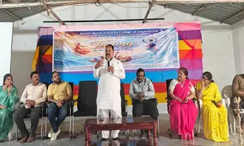 జేపీఎన్సీఈ లో వంద శాతం ఉద్యోగాల కల్పనే లక్ష్యం :  కళాశాల చైర్మన్ రవికుమార్